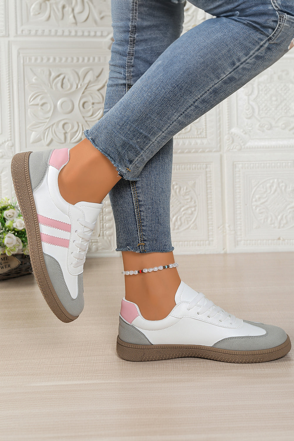 Blackish Green Color Block Lace Up Sneakers
