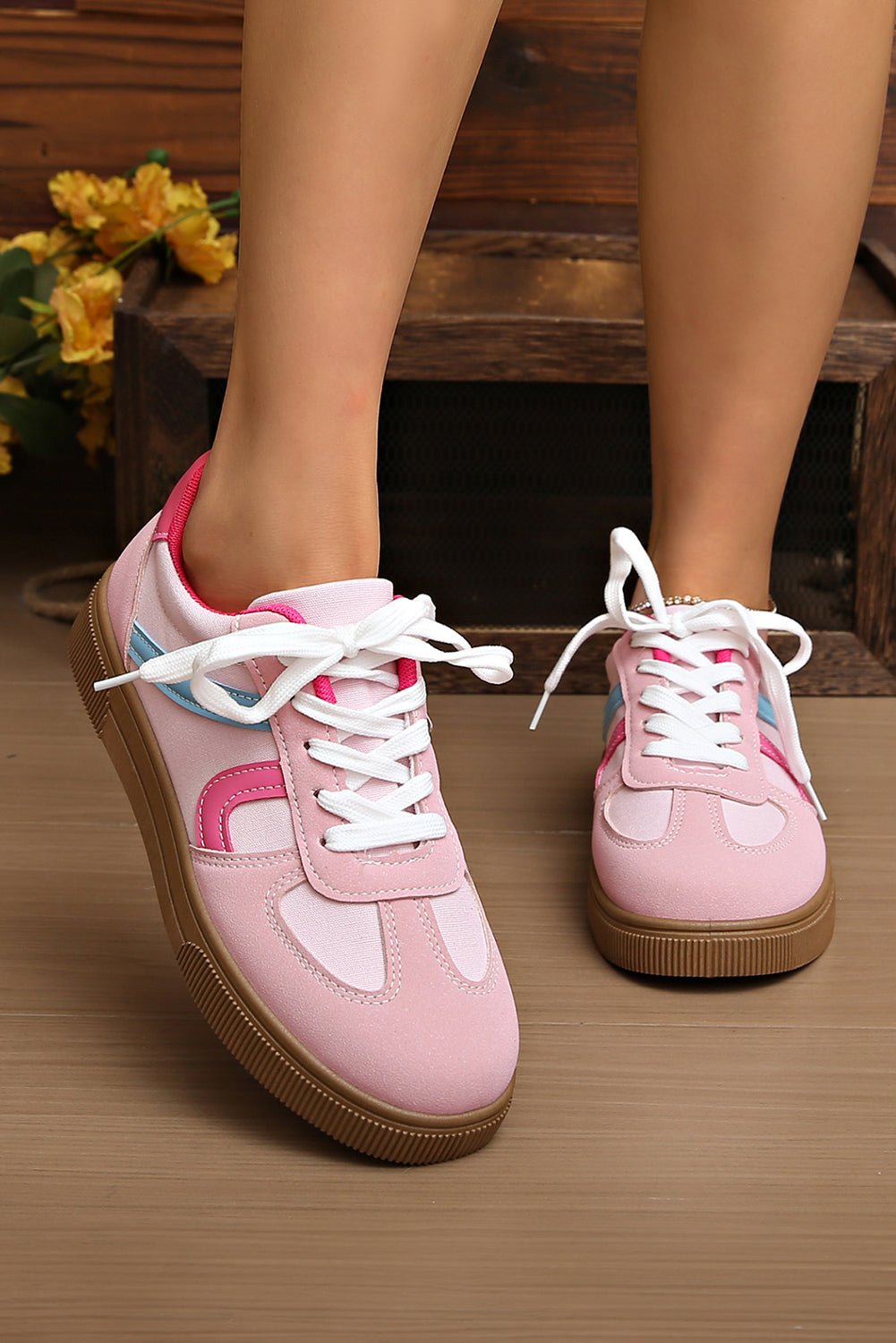 Blackish Green Color Block Lace Up Sneakers