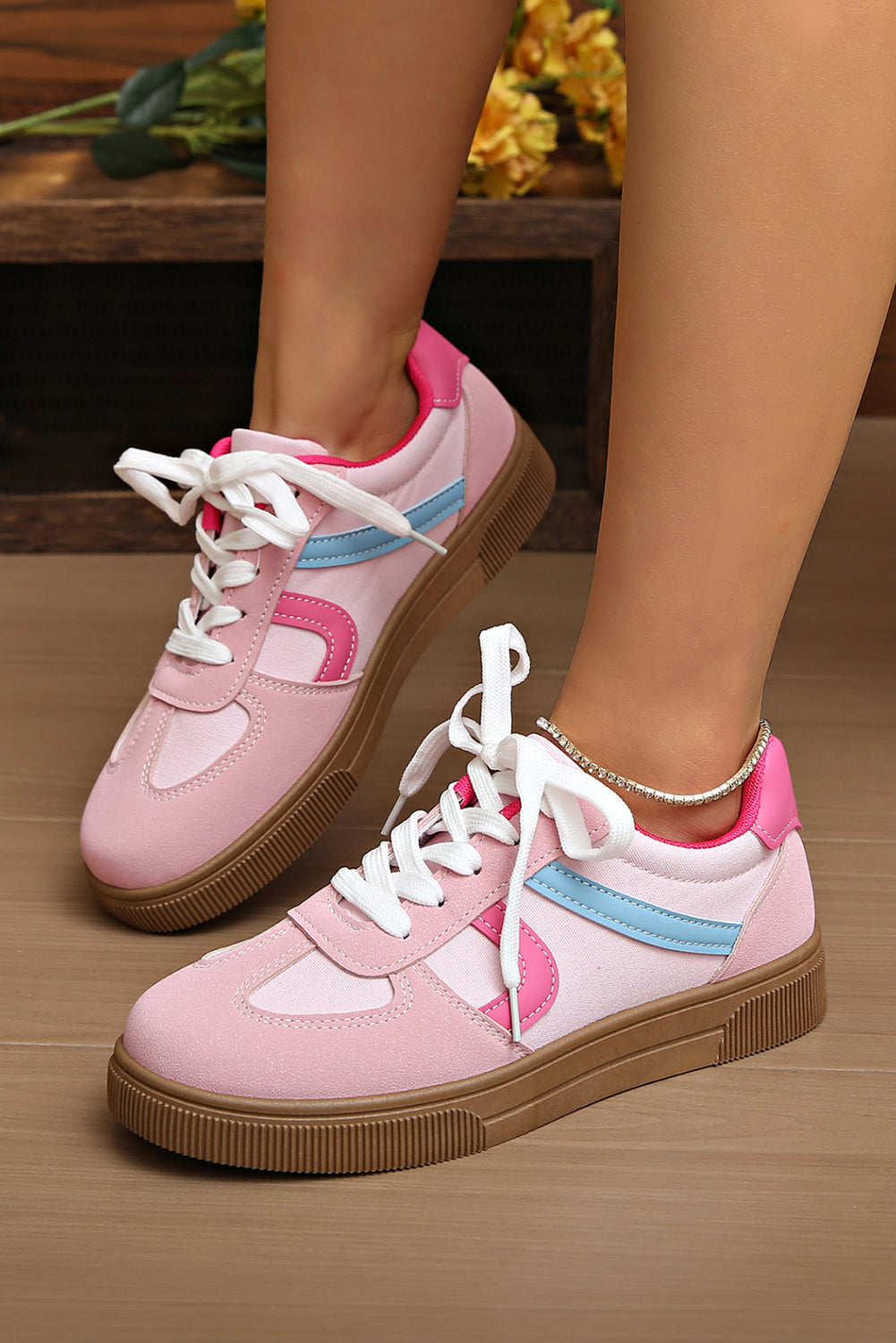 Blackish Green Color Block Lace Up Sneakers