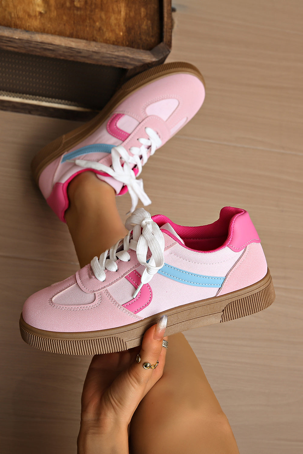 Blackish Green Color Block Lace Up Sneakers